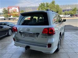 تۆیۆتا لاند کروزەر